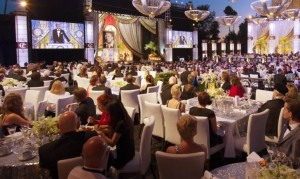 01-Scientology-Celebrity-Centre-Gala-Crowd-and-Entertainment